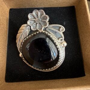 .925 sterling silver and black onyx ring size 8.5